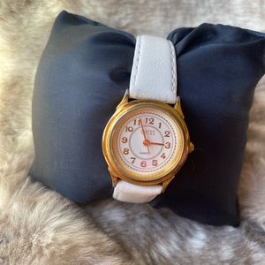 EUC Vintage 1990 Guess, Inc. white/gold w/leather band watch-water resistant